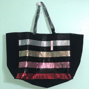 NEW Victoria’s Secret tote w/ matching makeup bag